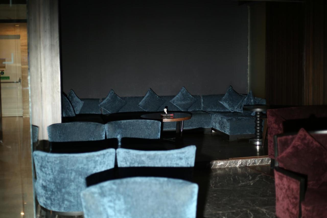 V 7 Hotel Chennai Ngoại thất bức ảnh